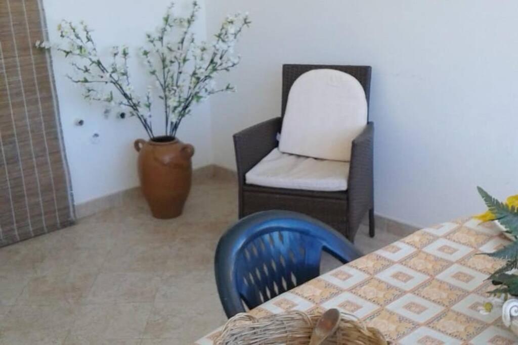 Casa Vacanze La Casa Di Katia Castro  Buitenkant foto