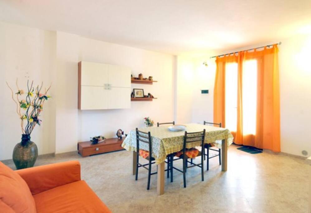 Casa Vacanze La Casa Di Katia Castro  Buitenkant foto